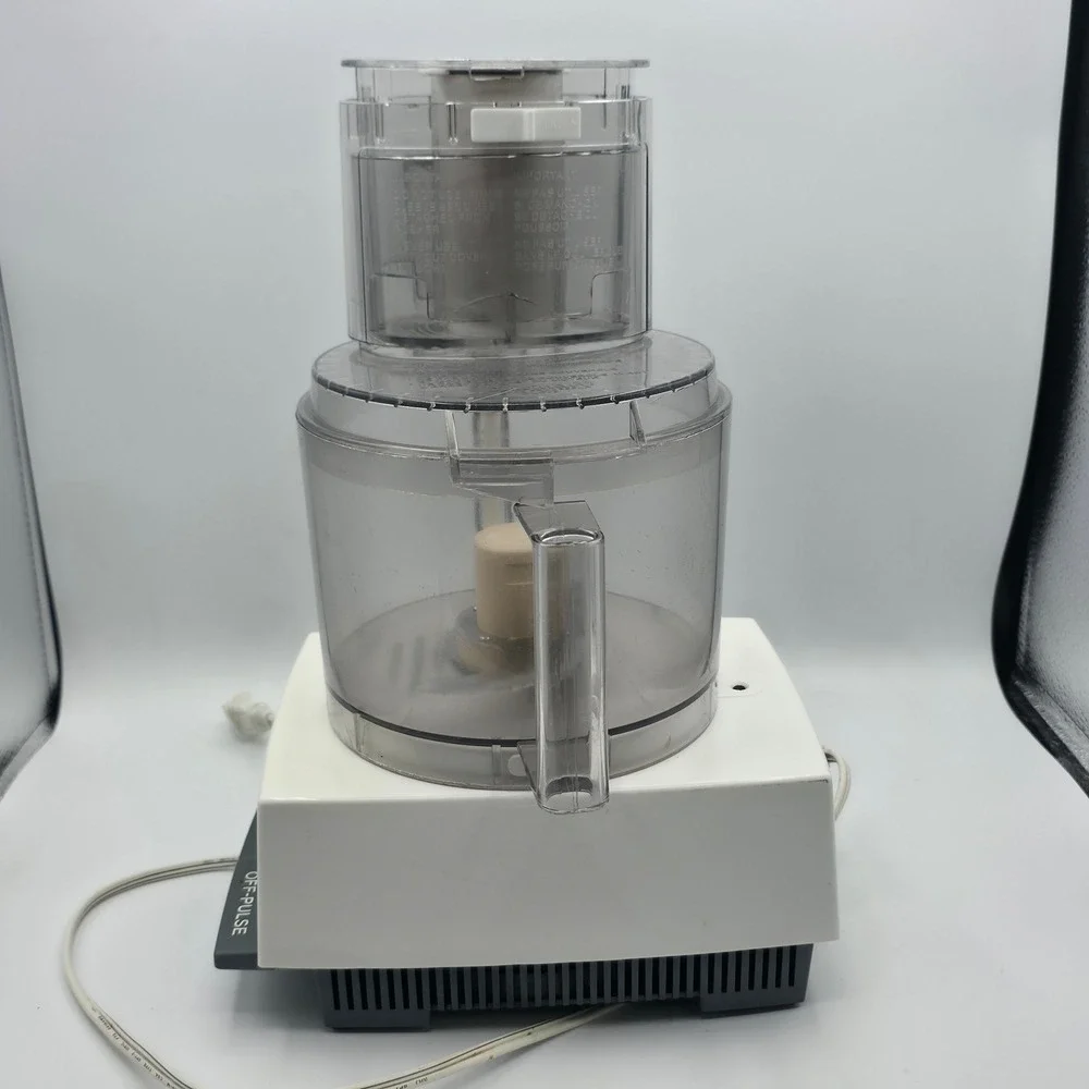Cuisinart Food Processor Deluxe 11 White DLC-861TX Metal Blade Vintage Kitchen